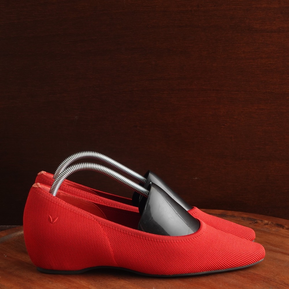 Vivaia Shoes Womens SZ EU 42 US 10.5 Red Knit Career Slip On Comfort Hidden Heel